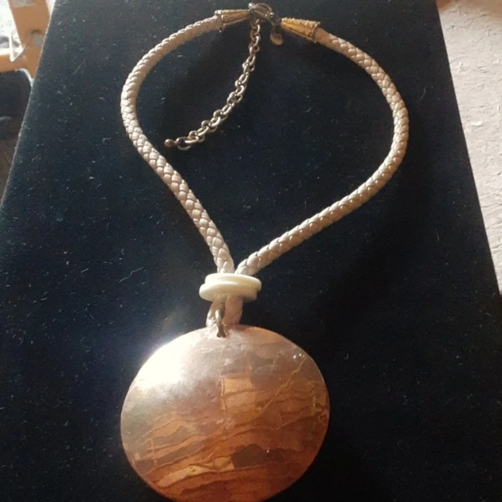 Elegant Copper Tone and Pink Pendant Necklace
